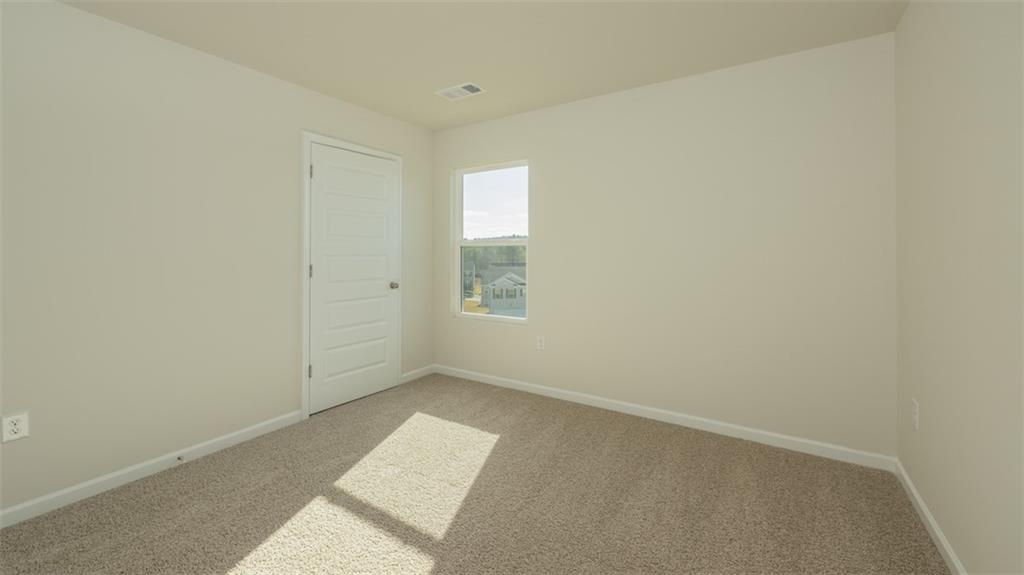 488 Bullock Pass Jefferson, GA 30549 - Photo 33 of 61 an empty room with a window
