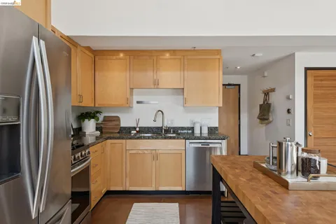 $499,000 | 425 East 11th Street, Unit 17, Oakland, CA 94606