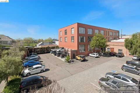 $499,000 | 425 East 11th Street, Unit 17, Oakland, CA 94606