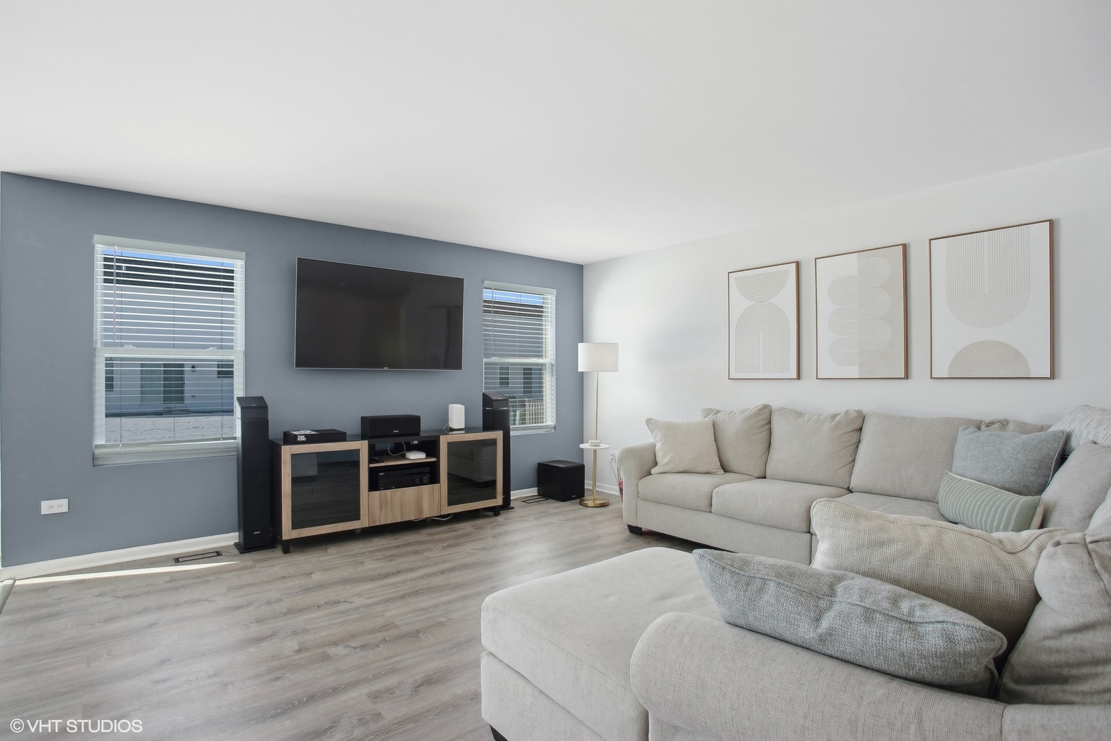 1005 Sharp Drive Plano, IL 60545 - Photo 3 of 29