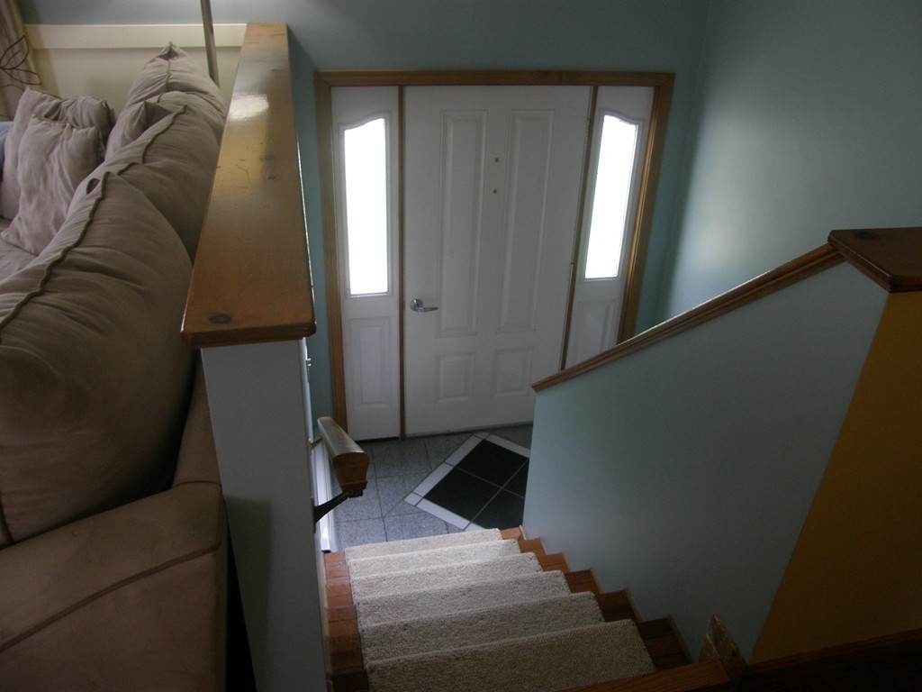 2 Logan Street Leicester, MA 01611 - Photo 4 of 27 Gallery Image 4