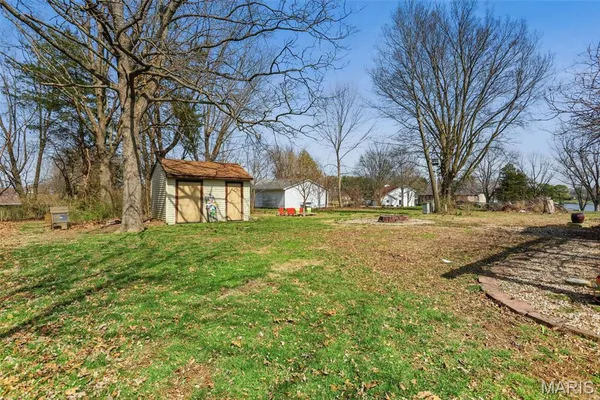 $220,000 | 147 Holiday Drive, Edwardsville, IL 62025