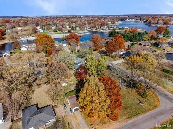 $220,000 | 147 Holiday Drive, Edwardsville, IL 62025