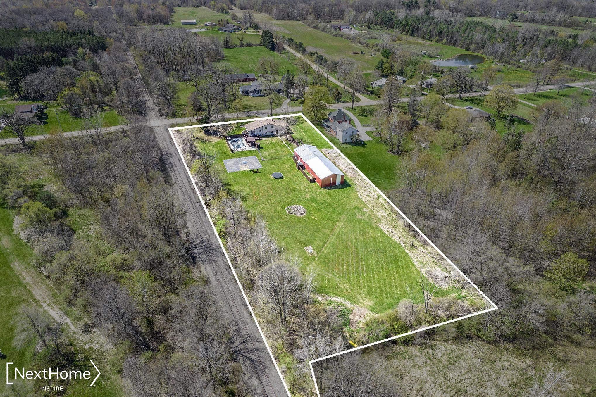 11140 Farrand Road Montrose, MI 48457 - Photo 33 of 40 50140123-4b354a75-20cf-4eda-8667-5eca51802eb8.JPG