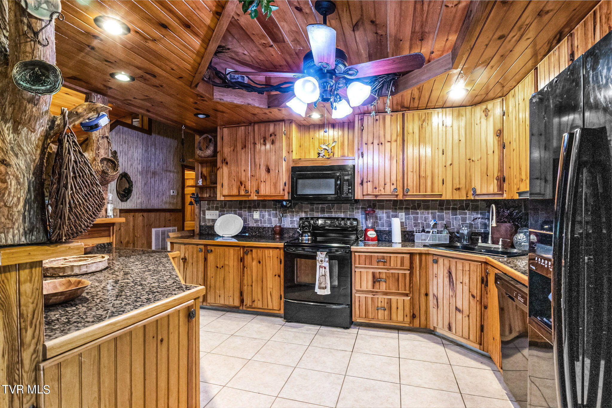 2185 Old Midway Road Mosheim, TN 37818 - Photo 10 of 48 All appliances stay