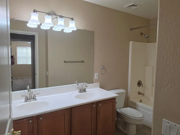 $2,395 | 3060 East Colonial Place, Chandler, AZ 85249