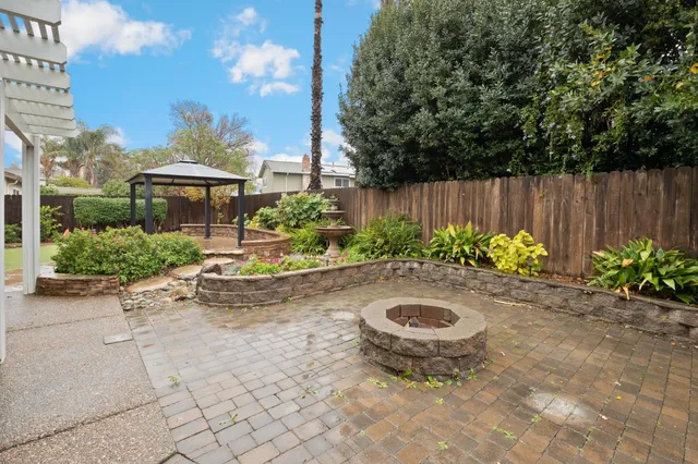 $3,395 | 835 Columbia Drive, Woodland, CA 95695