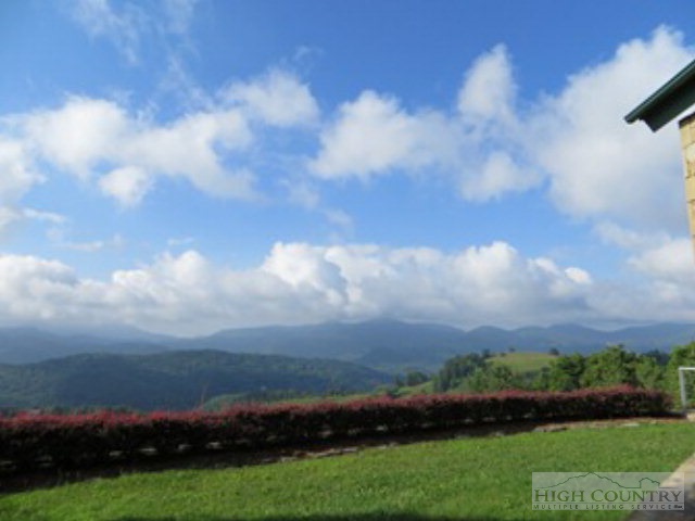 833 Fox Meadow Road Banner Elk, NC 28604 - Photo 7 of 16 Gallery Image 7