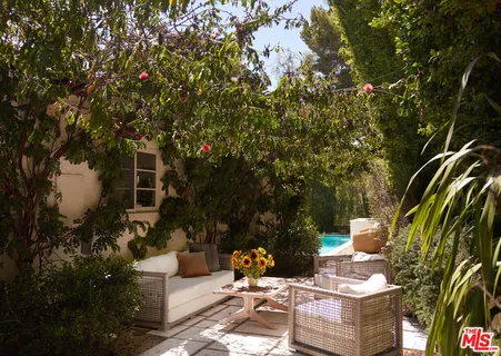$1,699,000 | 2794 La Castana Drive, Los Angeles, CA 90046