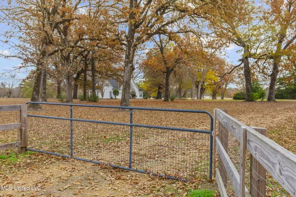 $559,000 | 875 Robinson Road, Canton, MS 39046