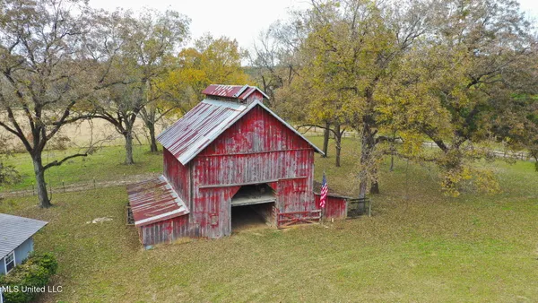 $559,000 | 875 Robinson Road, Canton, MS 39046
