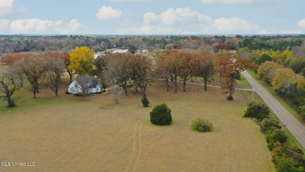 $559,000 | 875 Robinson Road, Canton, MS 39046