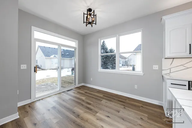 $420,000 | 733 Mecosta Lane, Romeoville, IL 60446