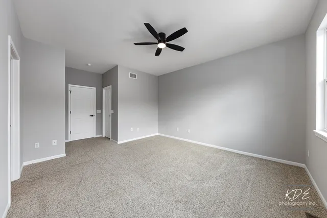 $420,000 | 733 Mecosta Lane, Romeoville, IL 60446