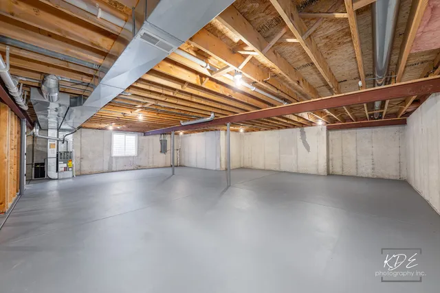 $420,000 | 733 Mecosta Lane, Romeoville, IL 60446