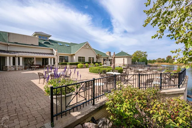 $420,000 | 733 Mecosta Lane, Romeoville, IL 60446