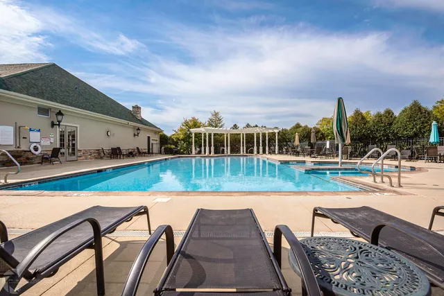 $420,000 | 733 Mecosta Lane, Romeoville, IL 60446