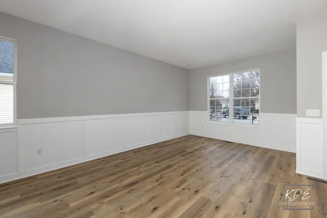 $420,000 | 733 Mecosta Lane, Romeoville, IL 60446