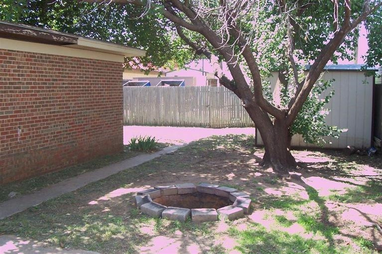 4405 49th Street Lubbock, TX 79414 - Photo 7 of 10 Photo 7