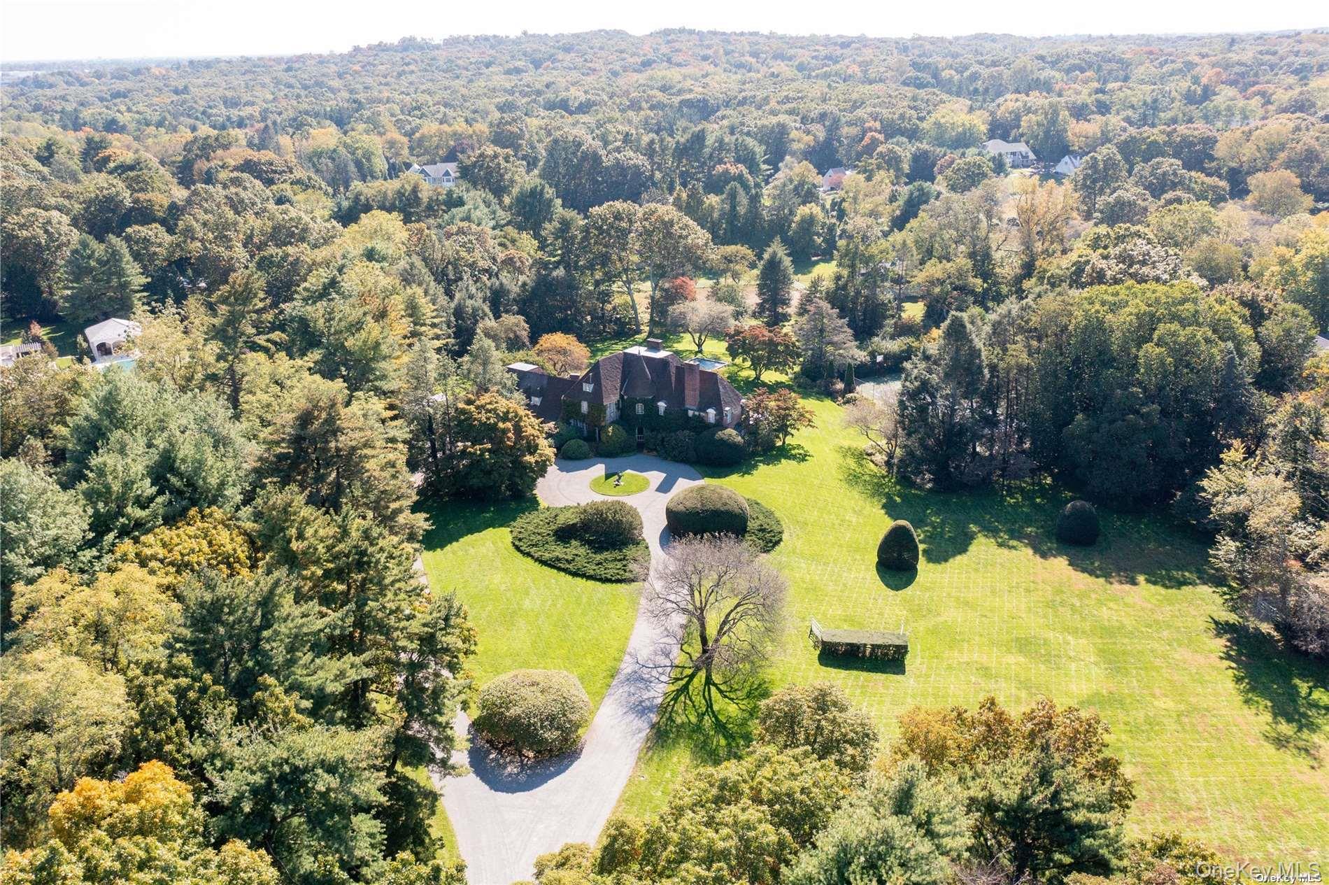 491 Muttontown Road Muttontown, NY 11791 - Photo 2 of 28 Aerial View