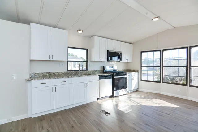 $159,000 | 290 Calef Highway, Unit A6, Epping, NH 03042