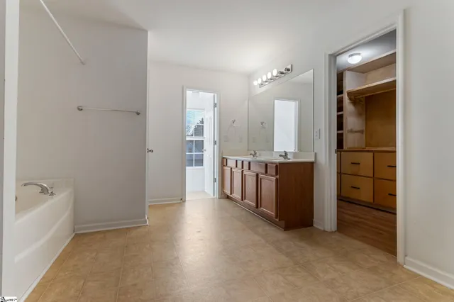 $2,000 | 301 Carnahan Drive, Spartanburg, SC 29306