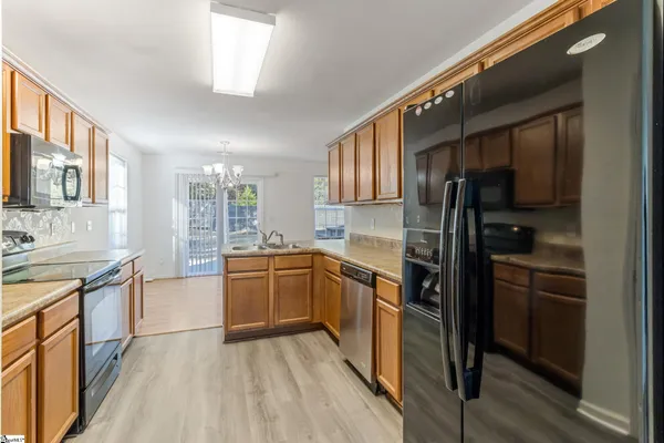 $2,000 | 301 Carnahan Drive, Spartanburg, SC 29306