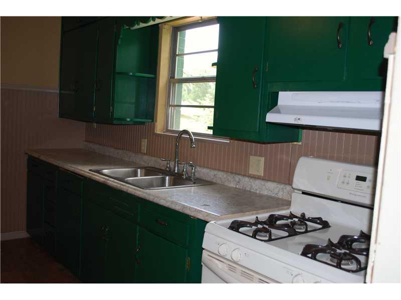 310 Golf Club Road Anderson, IN 46011 - Photo 3 of 16 Gallery Image 3