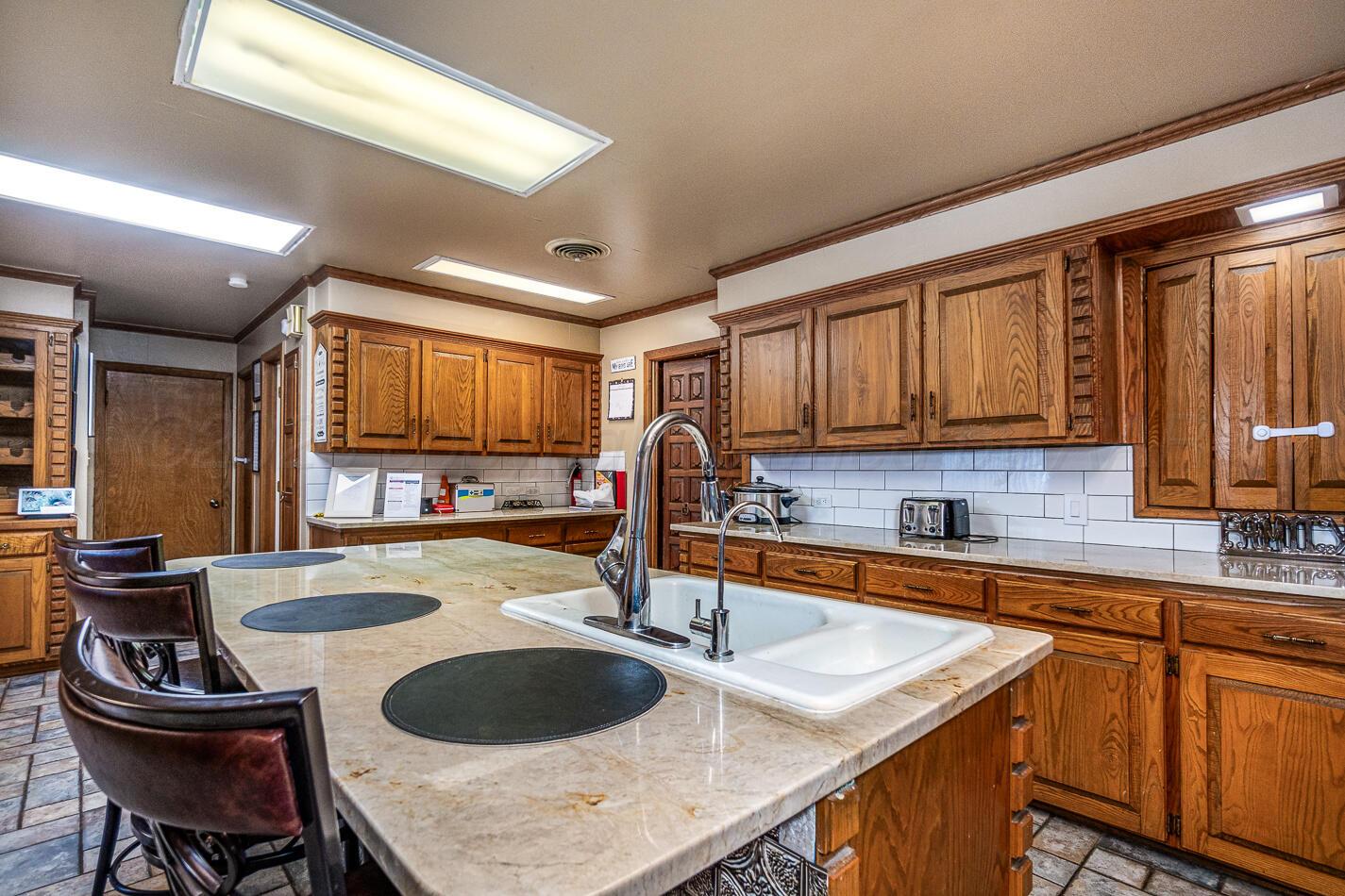 1900 Hemlock Street Borger, TX 79007 - Photo 12 of 48 1900_Hemlock Interiors-110