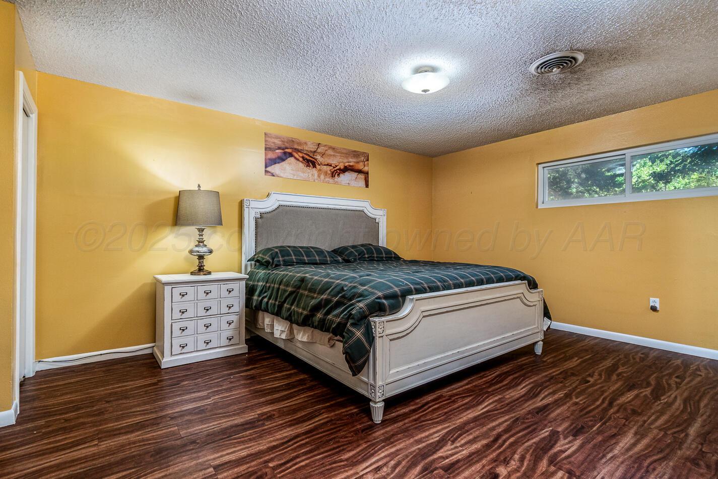 1900 Hemlock Street Borger, TX 79007 - Photo 13 of 48 1900_Hemlock Interiors-111