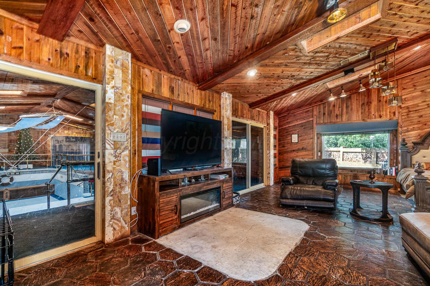 1900 Hemlock Street Borger, TX 79007 - Photo 35 of 48 1900_Hemlock Interiors-133