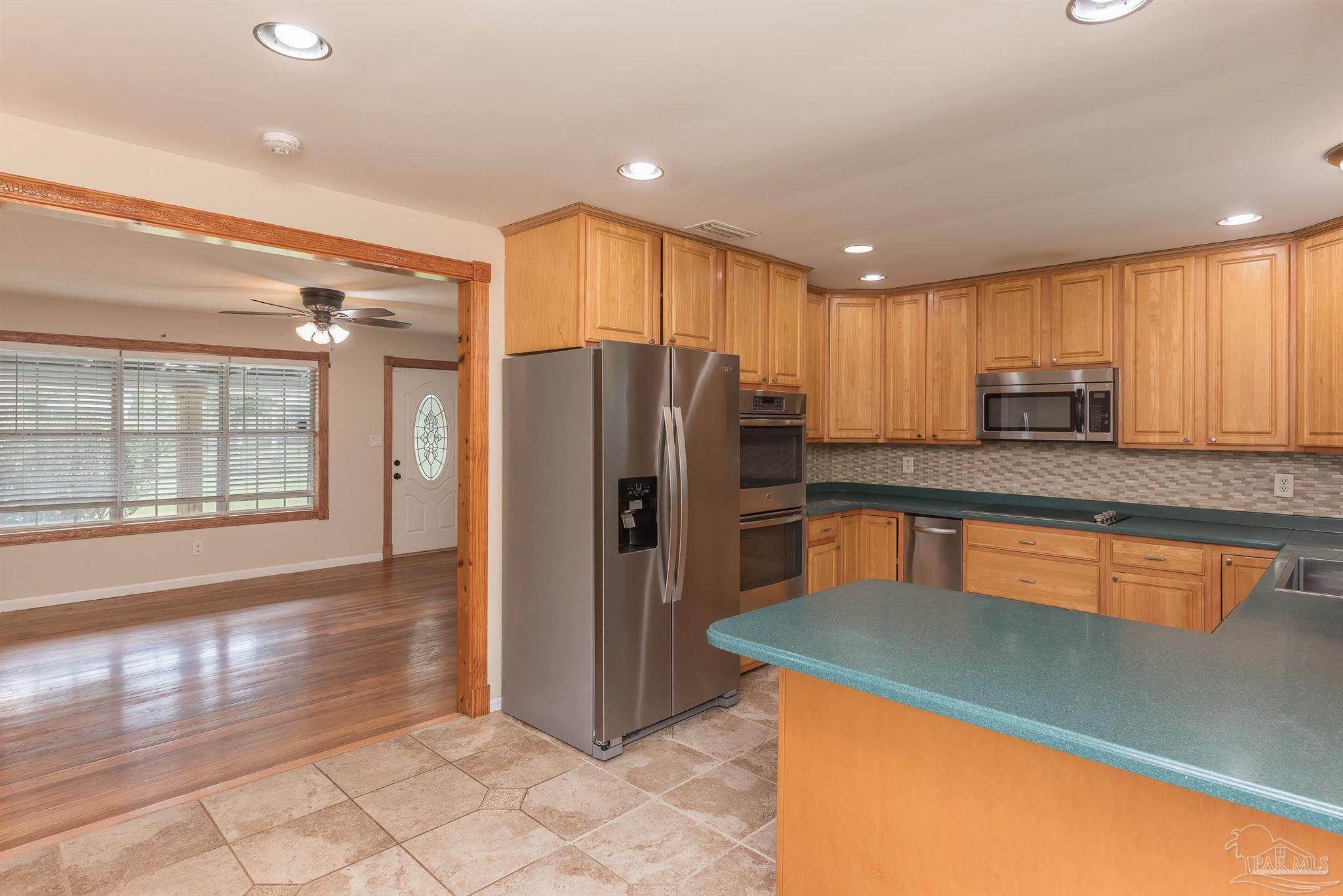 1358 Tate Road Cantonment, FL 32533 - Photo 8 of 45