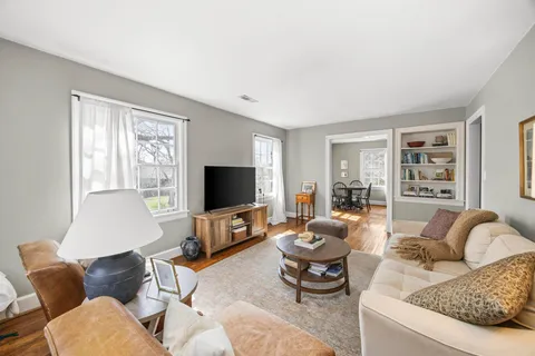 $1,300,000 | 4706 Elkins Avenue, Nashville, TN 37209