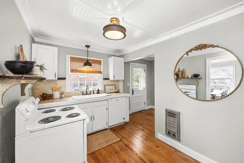 $1,300,000 | 4706 Elkins Avenue, Nashville, TN 37209