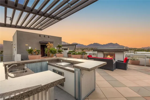 $925,000 | 11441 Allerton Park Drive, Unit 212, Las Vegas, NV 89135