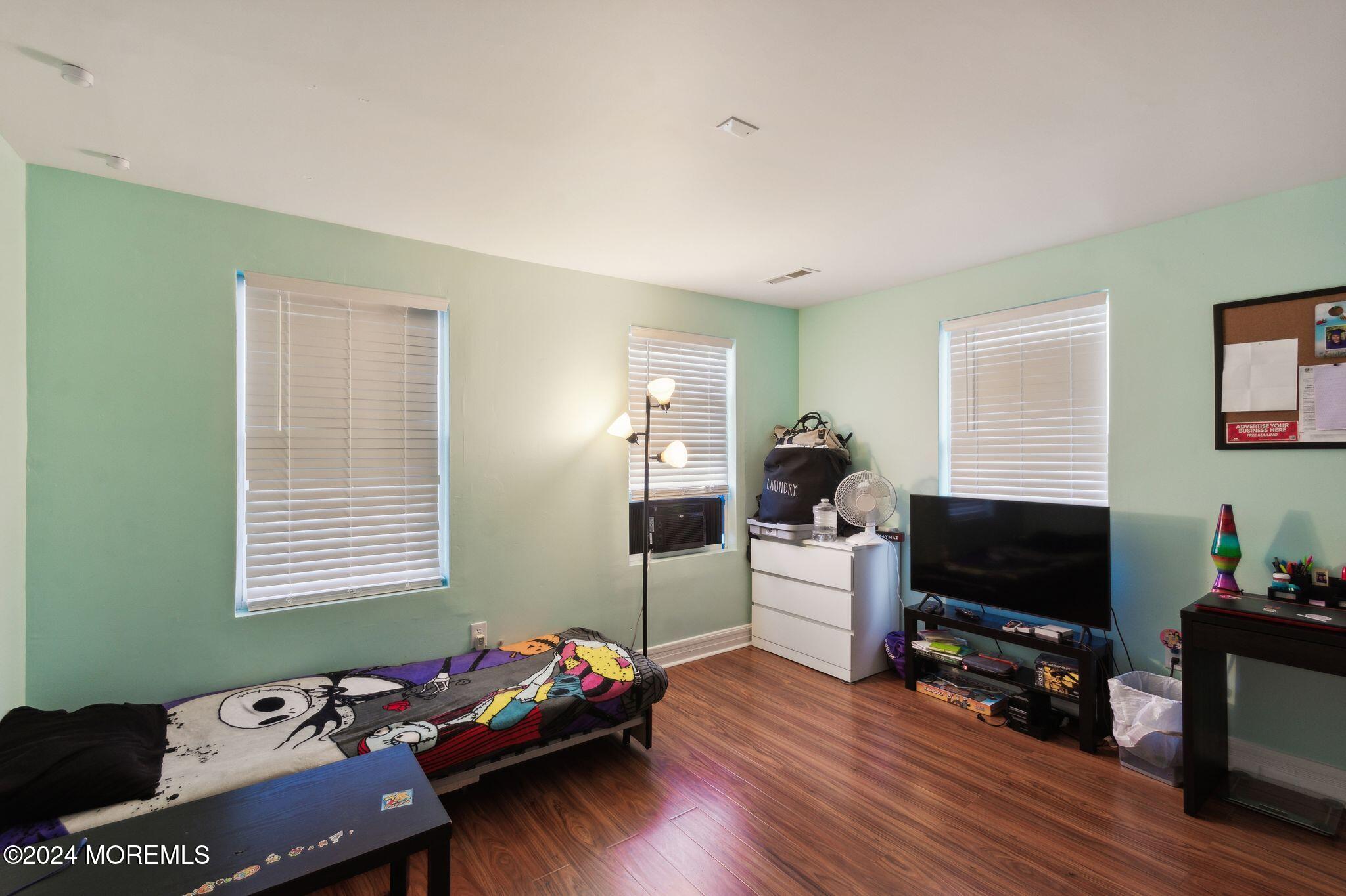 89 River Street Red Bank, NJ 07701 - Photo 18 of 31 89_River_St_Red_Bank_NJ_Bedroom Unit 2