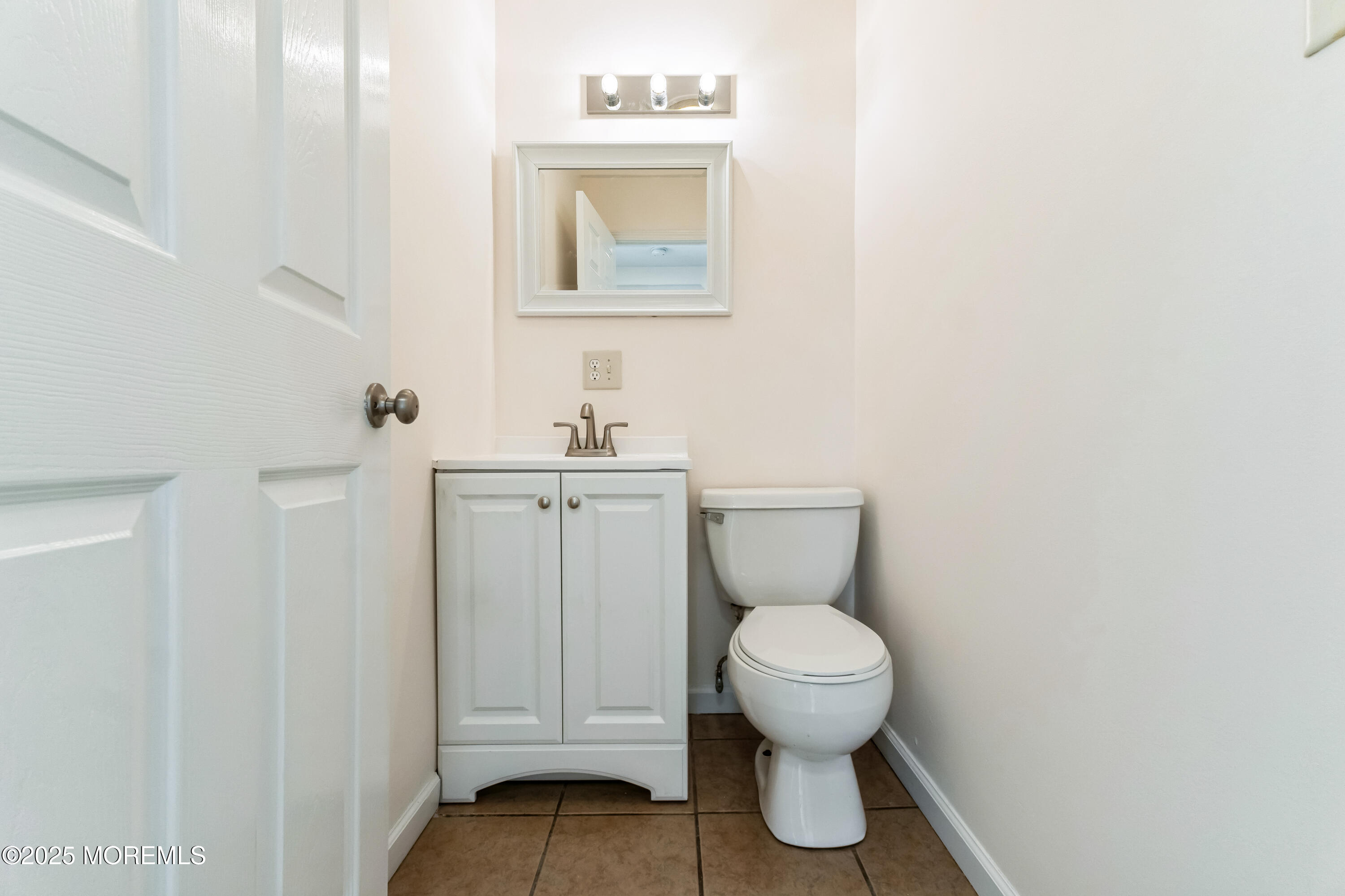 89 River Street Red Bank, NJ 07701 - Photo 10 of 31 89 River St. 1st Flr Powder Room