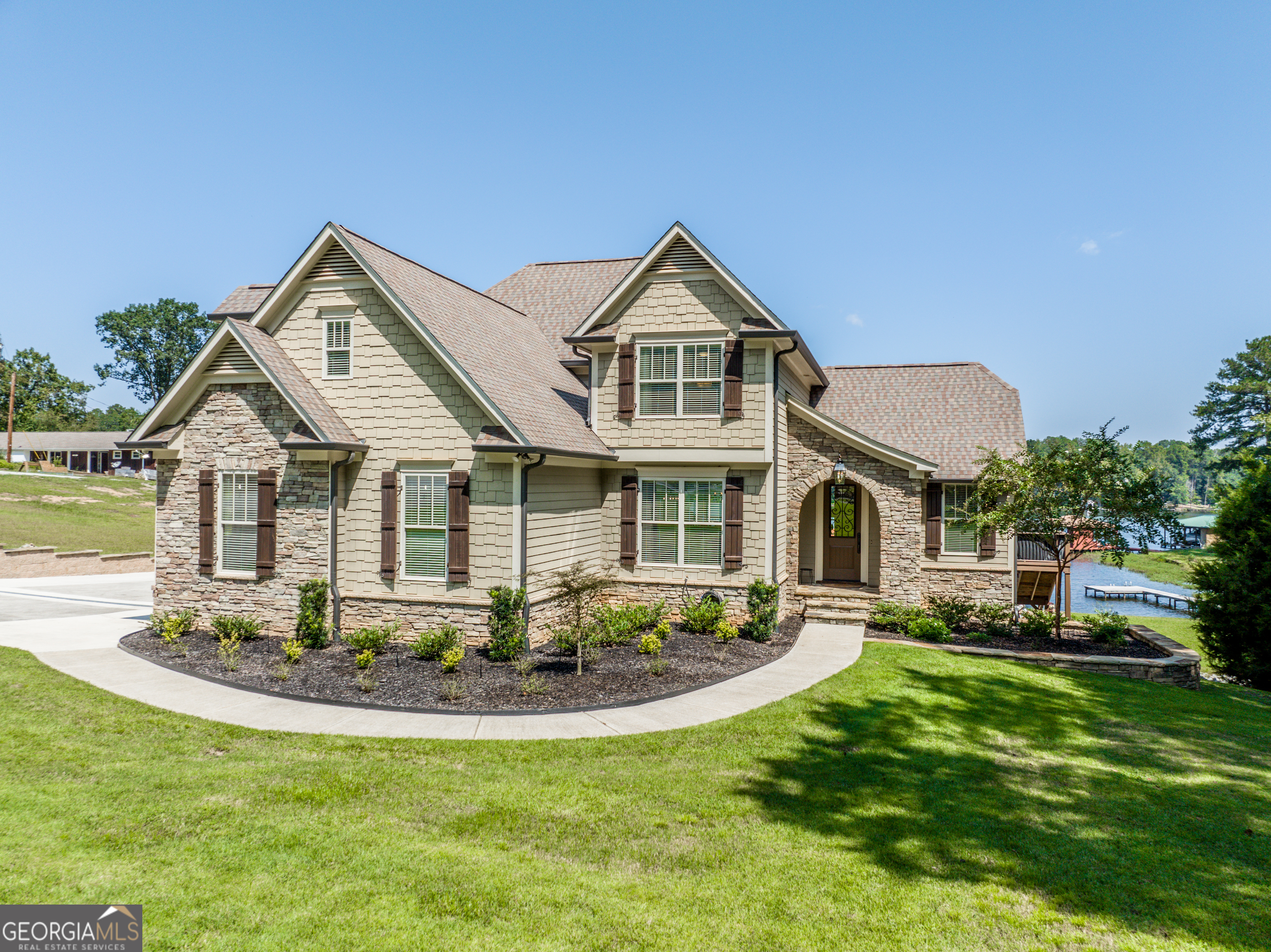 301 B West Lakeview Dr  