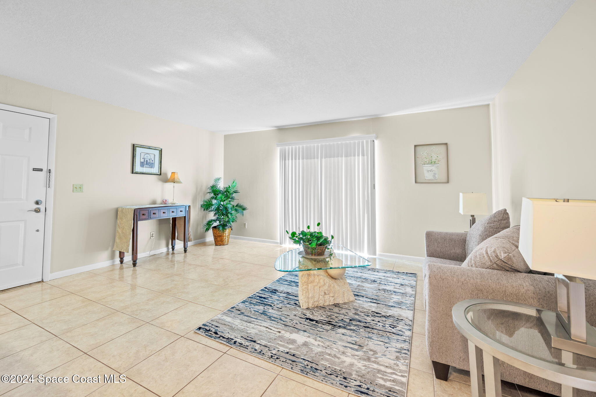 596 North Wickham Road, Unit 69 Melbourne, FL 32935 - Photo 8 of 29 Light, Bright & Cheery