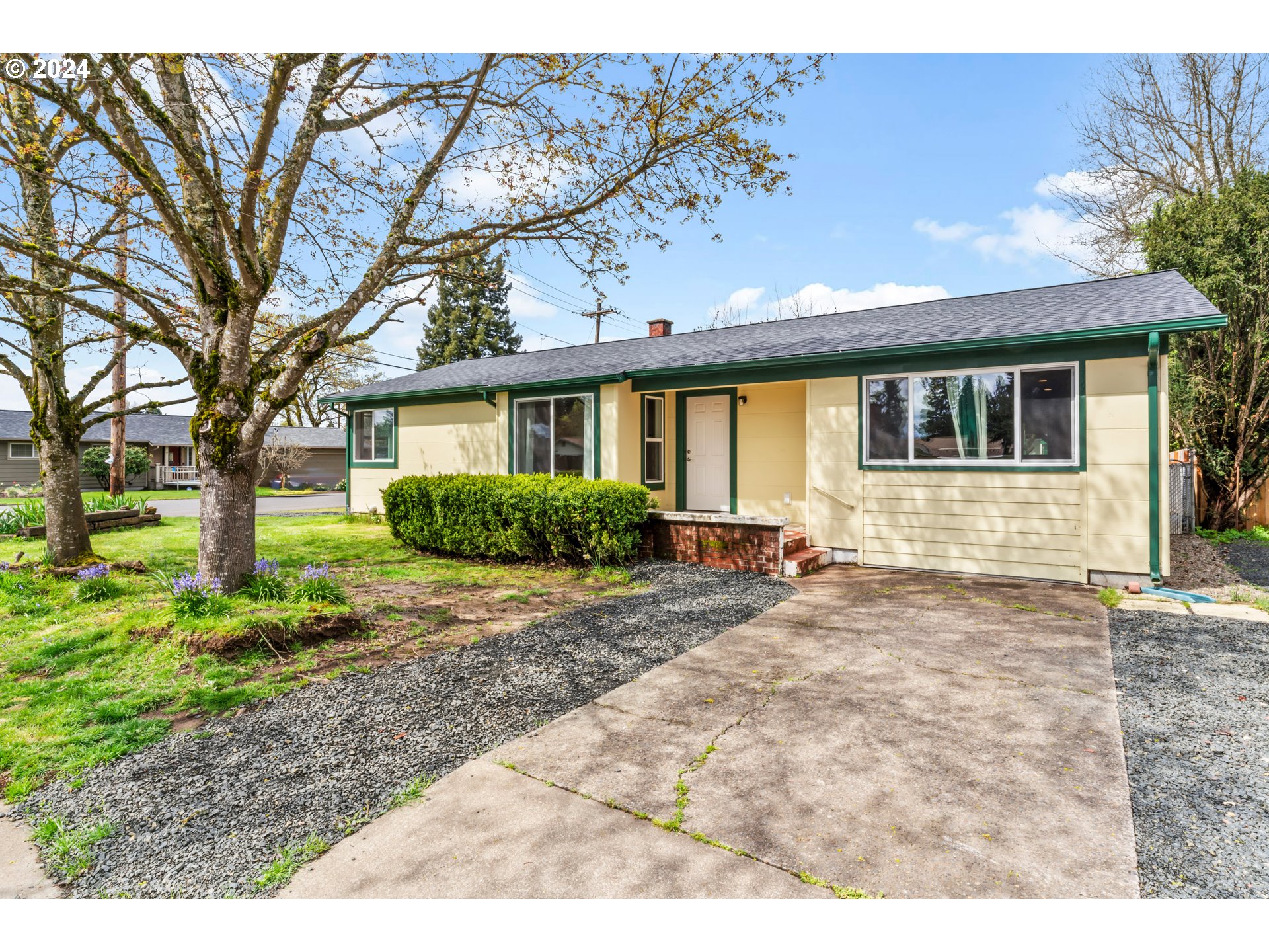 687 Irving Road Eugene, OR 97404 - Photo 1 of 19 Gallery Image 1