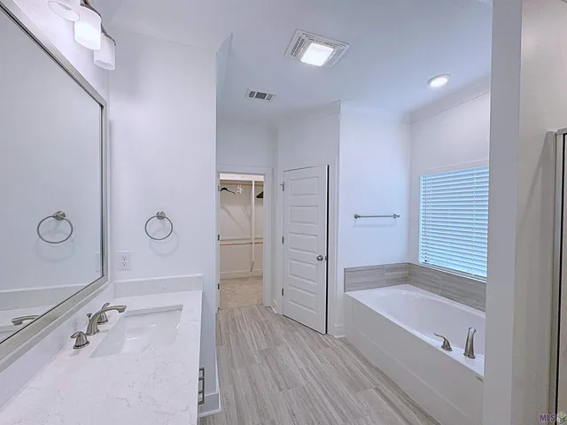 $2,300 | 10263 Alderman Drive, Baton Rouge, LA 70818