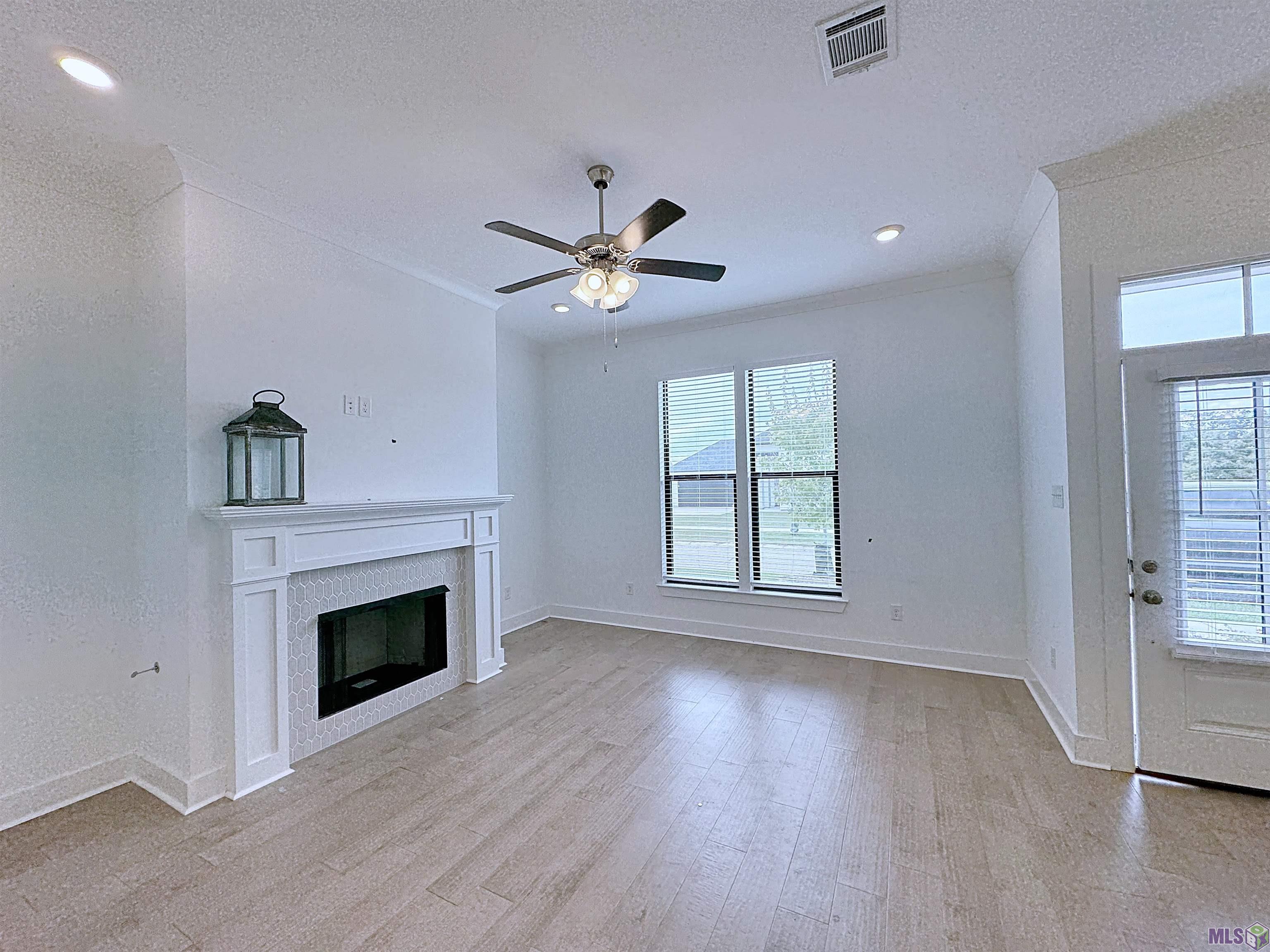 10263 Alderman Drive Baton Rouge, LA 70818 - Photo 2 of 23