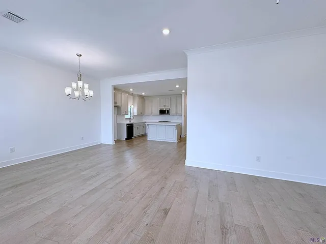 $2,300 | 10263 Alderman Drive, Baton Rouge, LA 70818