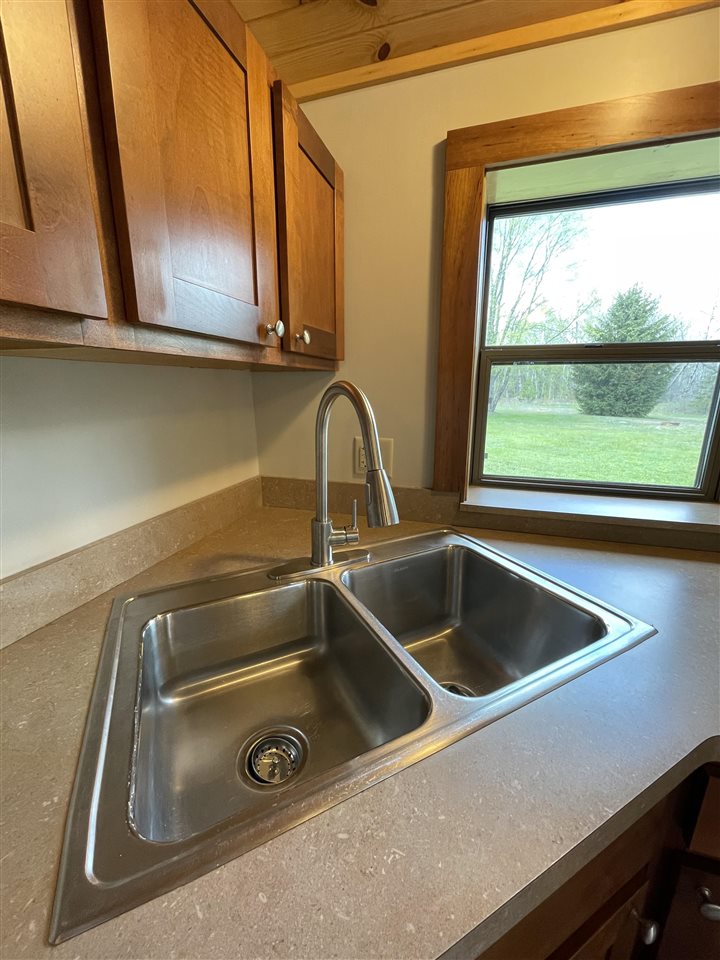 20822 Cinder Road Interlochen, MI 49643 - Photo 18 of 59 1887333-17.JPG
