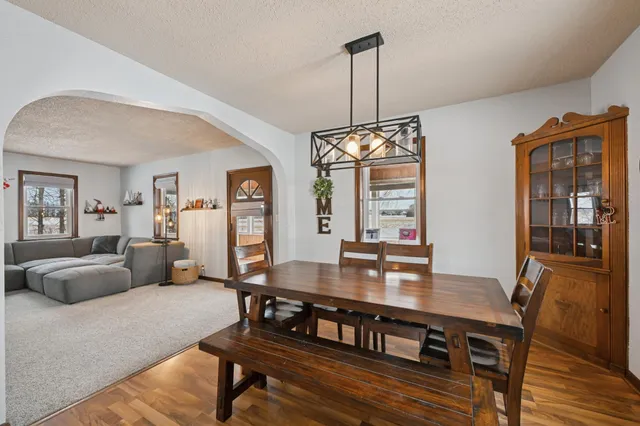 $574,900 | 14620 County Road 31, Hamburg, MN 55339