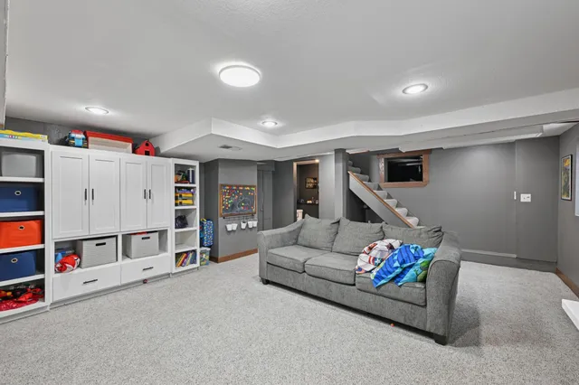 $589,900 | 14620 County Road 31, Hamburg, MN 55339