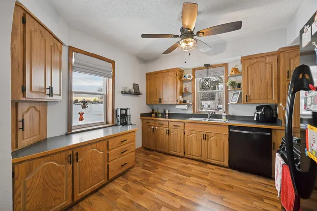 $589,900 | 14620 County Road 31, Hamburg, MN 55339