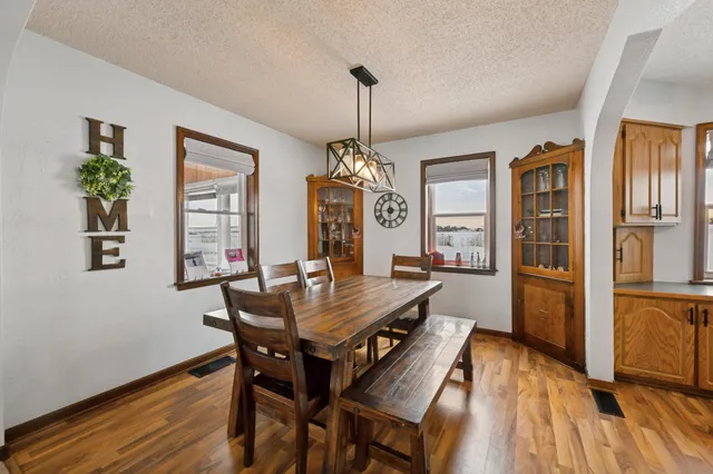 $574,900 | 14620 County Road 31, Hamburg, MN 55339