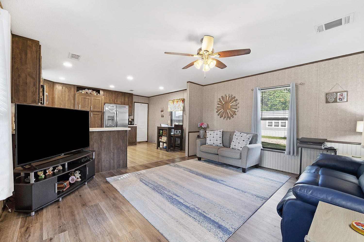 519 South 1st Street Huntington, TX 75949 - Photo 35 of 38