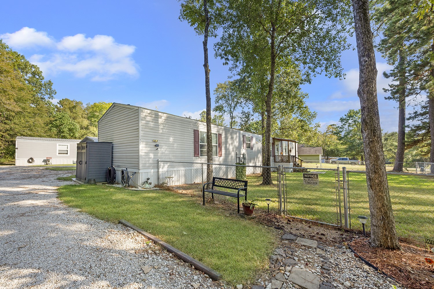 519 South 1st Street Huntington, TX 75949 - Photo 4 of 38